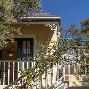 mediterranean-villa.hotels-capetown.com/