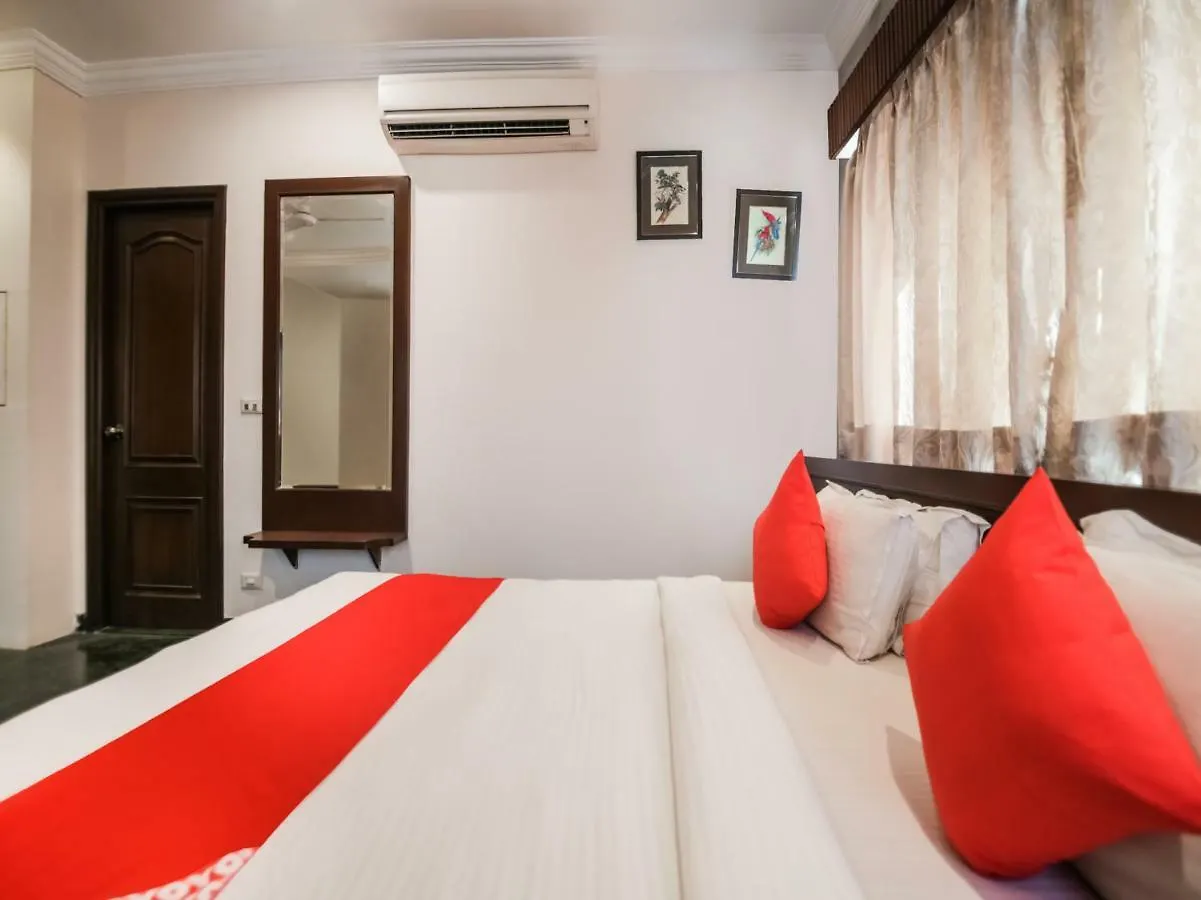 ***  Oyo 1681 Hotel Devansh Udaipur India